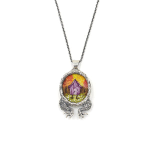 PENDENTIF BRODÉ BABA YAGA